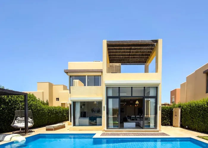 Stunning Tawila Lagoon Pool 4br Villa, Nanny *