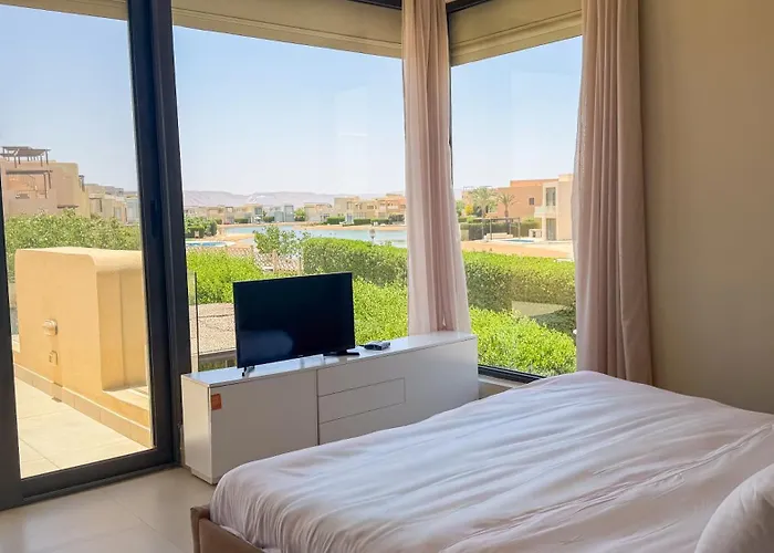 Stunning Tawila Lagoon Pool 4br Villa, Nanny * Hurghada